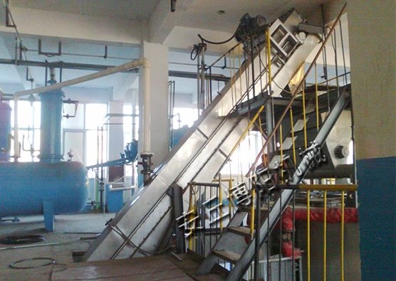 刮斗输送机现场