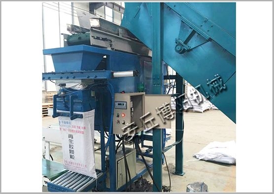 橡胶颗粒包装秤使用现场