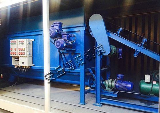 箱式拆包机加工现场