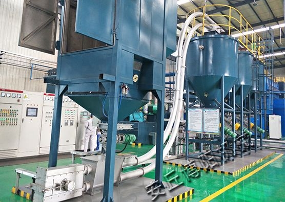 生石灰吨袋拆包机现场