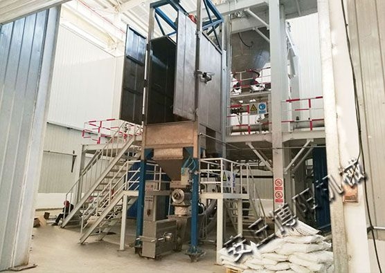 碱粉吨袋破袋机使用现场