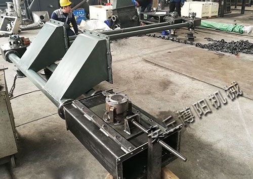 陶粒管链式输送机加工现场