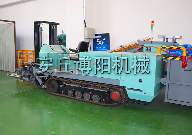 食品箱全自动卸车机 集装箱自动卸车机车间图