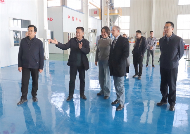 土耳其安纳托利亚商人联合会中国代表Metin Karakus一行 到博阳机械进行调研