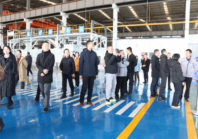 潍坊市委党校进修班一行到安丘博阳机械参观考察