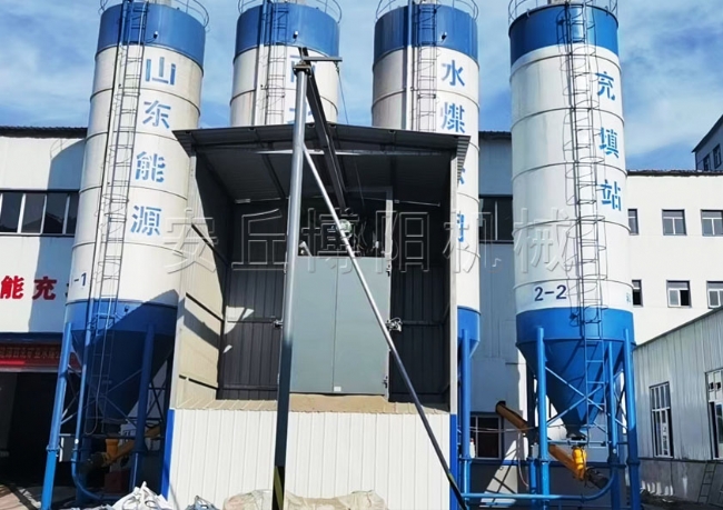 水泥吨包拆包机使用案例   密闭无尘吨袋拆包机